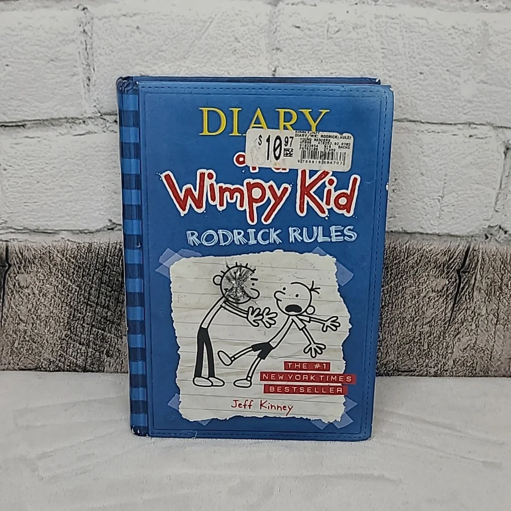 Kids/Children's Illustrated Fun Diary of a Wimpy Kid Two Book Set Book 2/Book 5